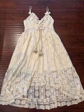 Cupshe Cream Lace Boho Dress Pom Pom Tassels High Low Midi, Size M, EUC!